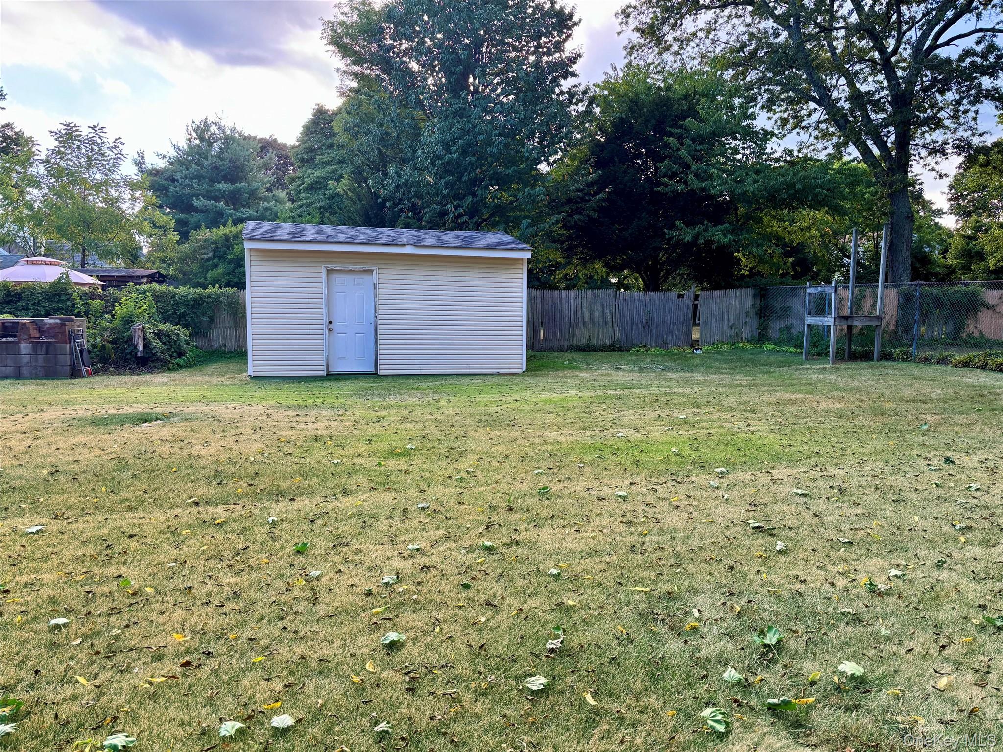 26 E 12th Street, Huntington Station, NY 11746