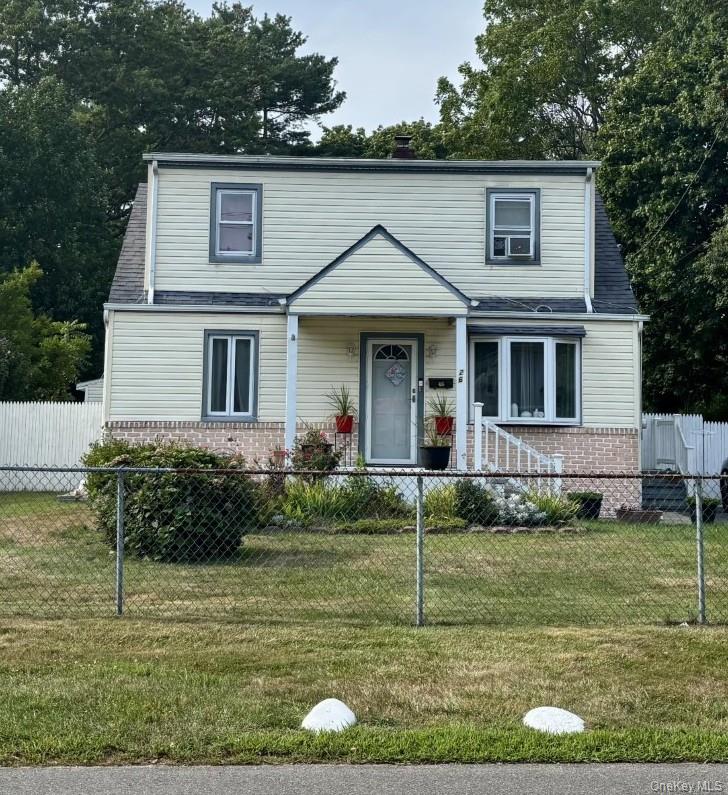 26 E 12th Street, Huntington Station, NY 11746