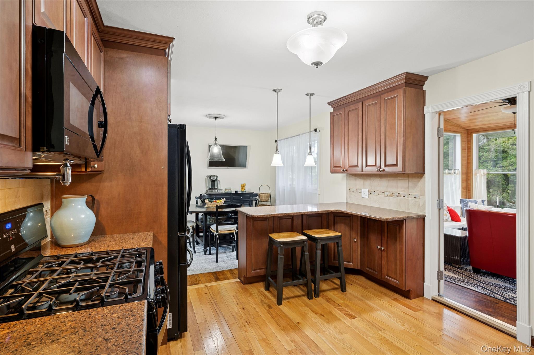 34 MOREWOOD DRIVE, Smithtown, NY 11787