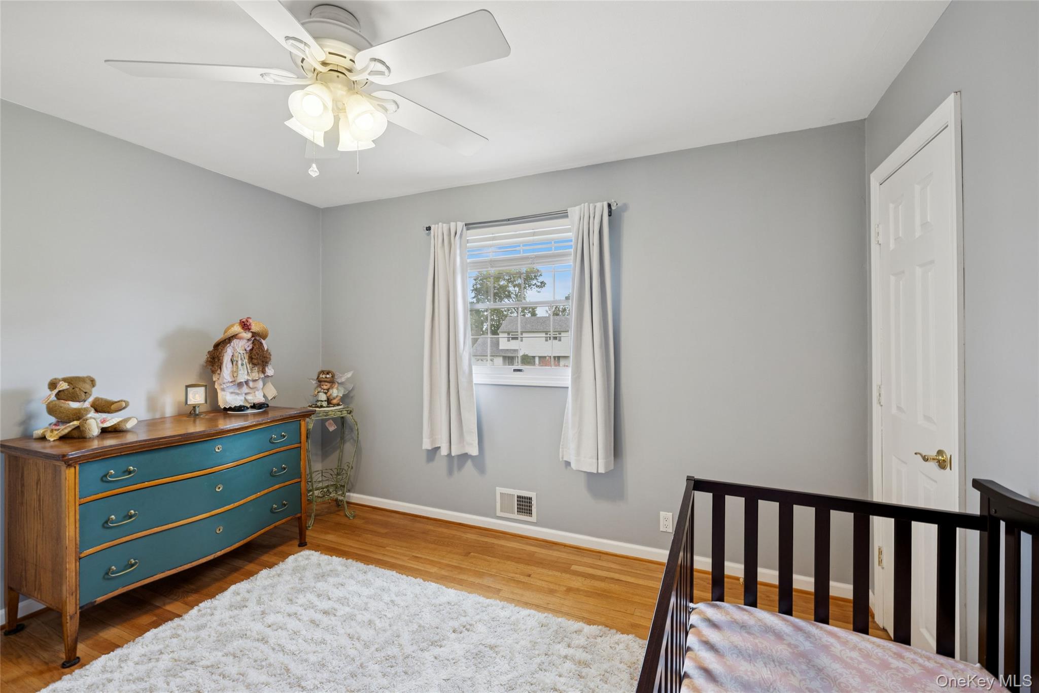 34 MOREWOOD DRIVE, Smithtown, NY 11787