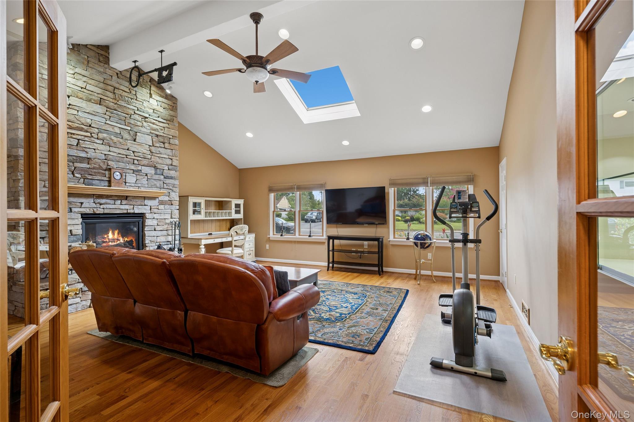 34 MOREWOOD DRIVE, Smithtown, NY 11787