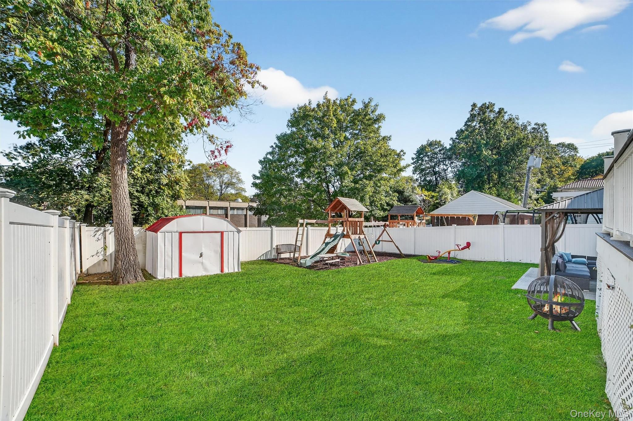 349 Hawthorne Terrace, Mount Vernon, NY 10552