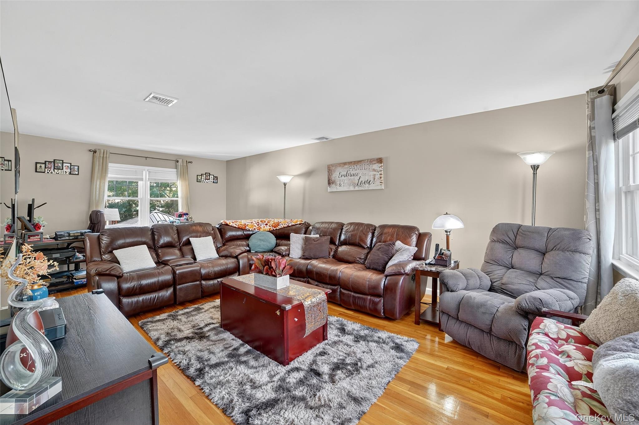 349 Hawthorne Terrace, Mount Vernon, NY 10552