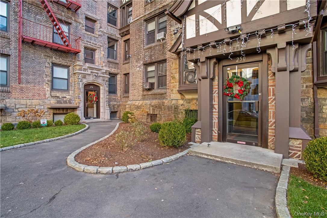 250 Martine Avenue # 6E, White Plains, NY 10601