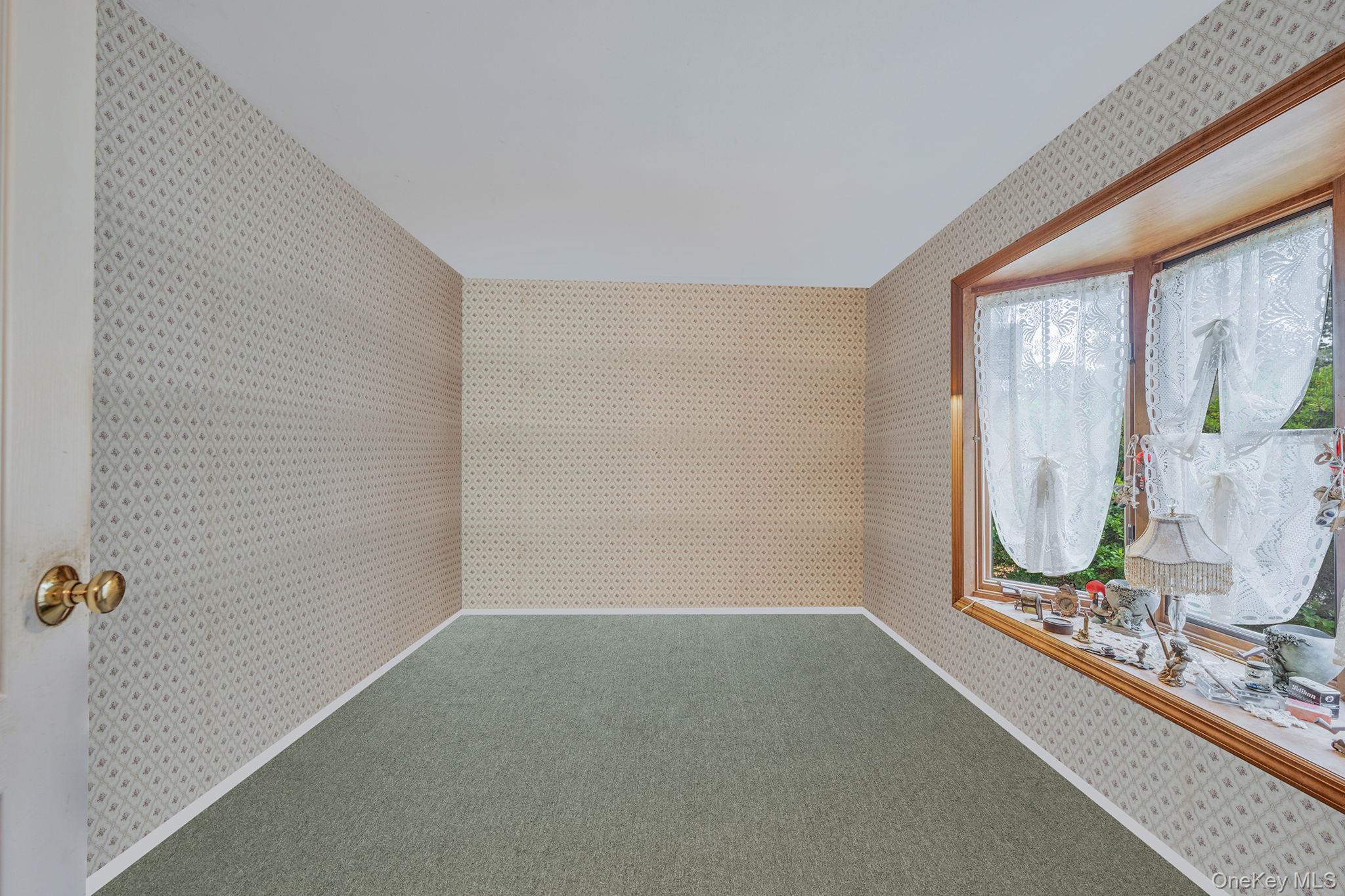 68 Lakeside Drive, Farmingville, NY 11738