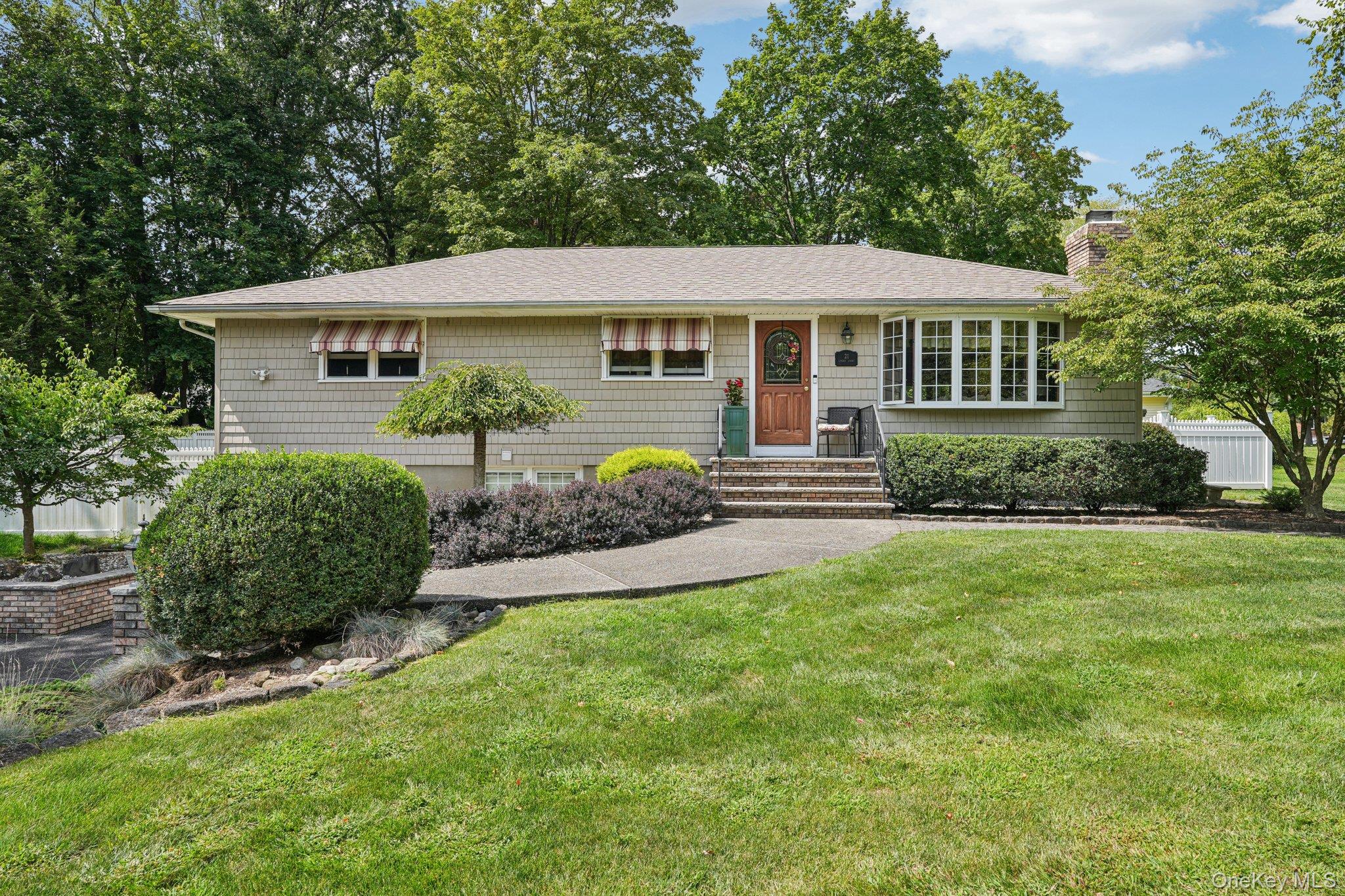 21 Linden Court, New City, NY 10956