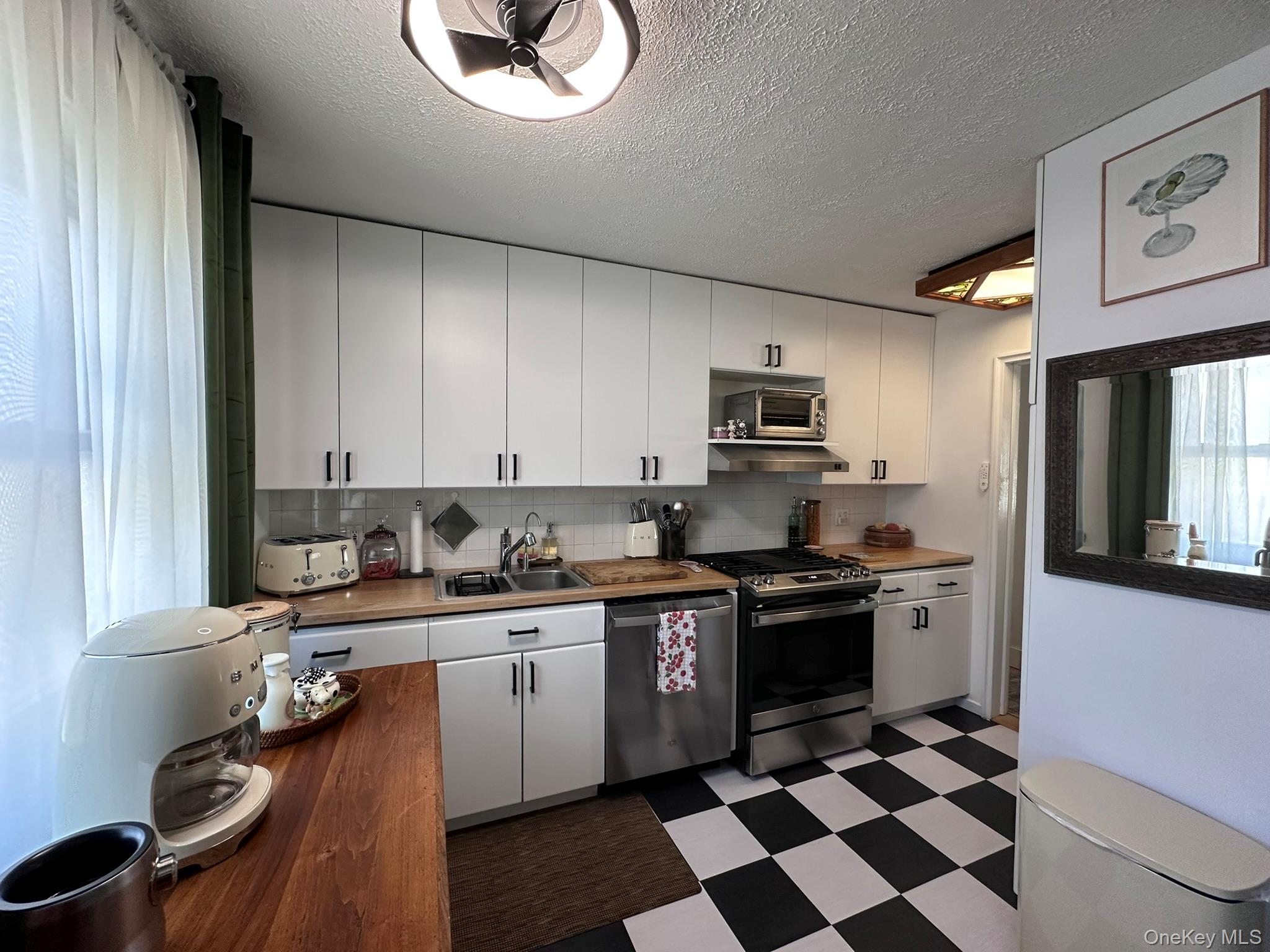 212-23 16 Avenue # 159, Bayside, NY 11360