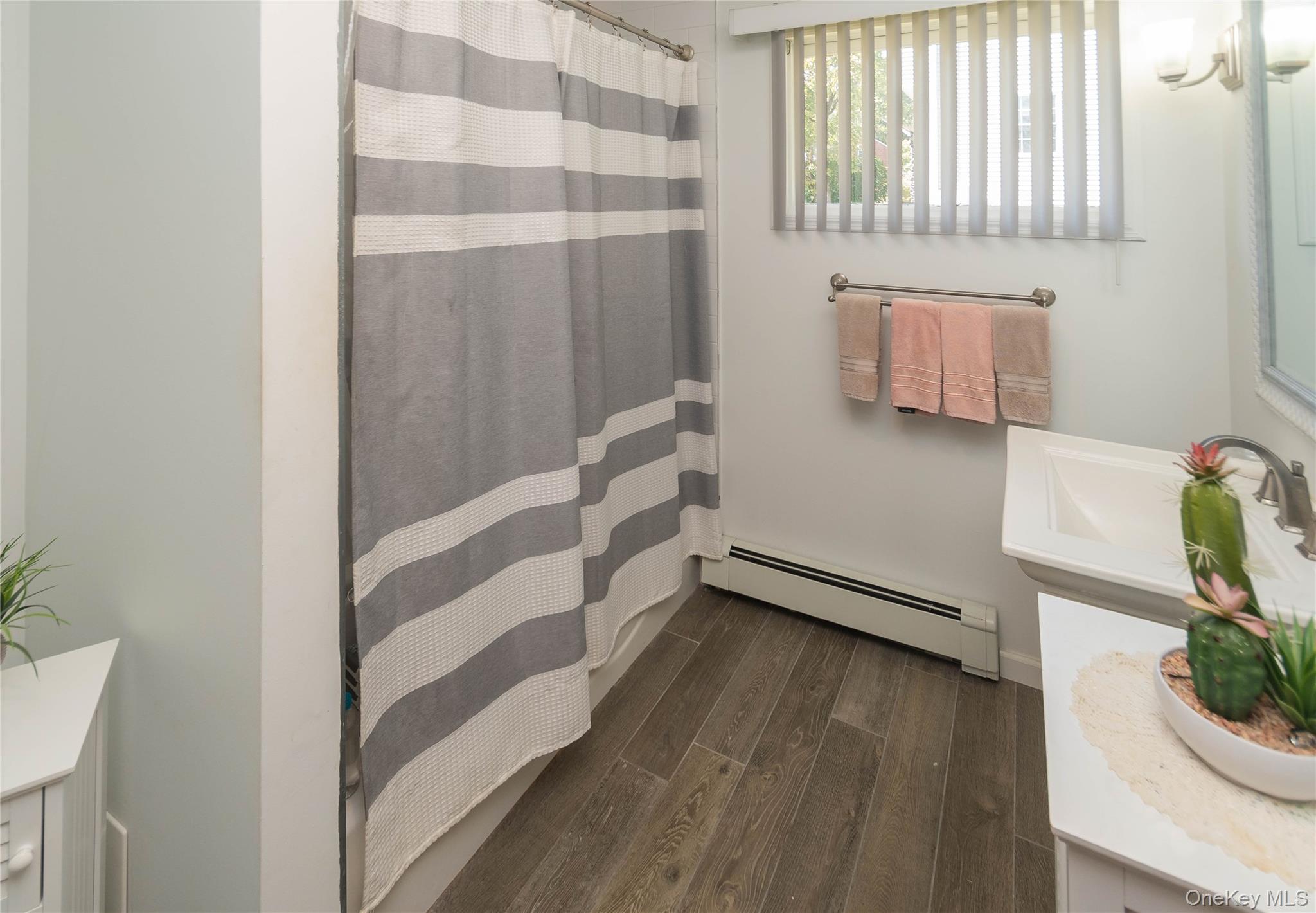 21 Tamidan Road, Poughkeepsie, NY 12601