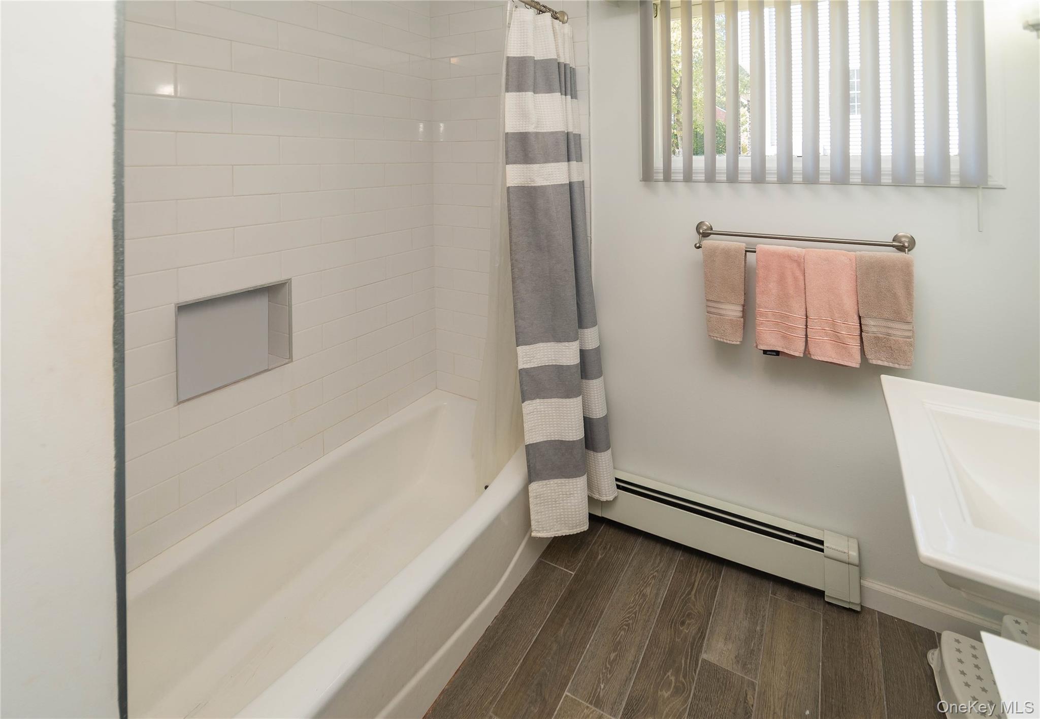 21 Tamidan Road, Poughkeepsie, NY 12601