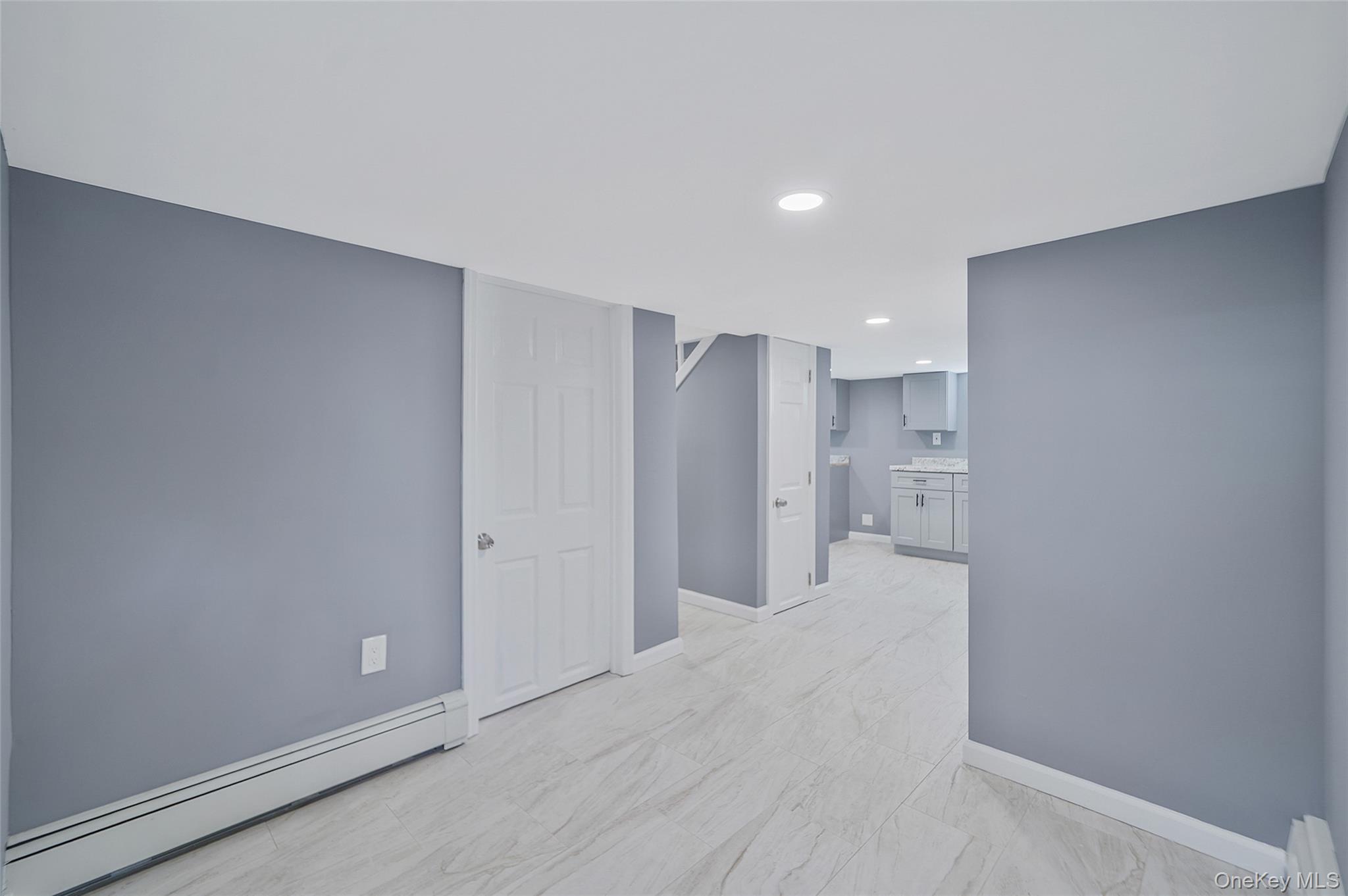 18 Jefferson Avenue, Brentwood, NY 11717