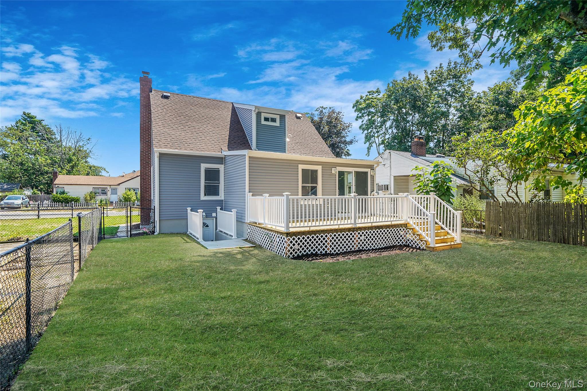 18 Jefferson Avenue, Brentwood, NY 11717