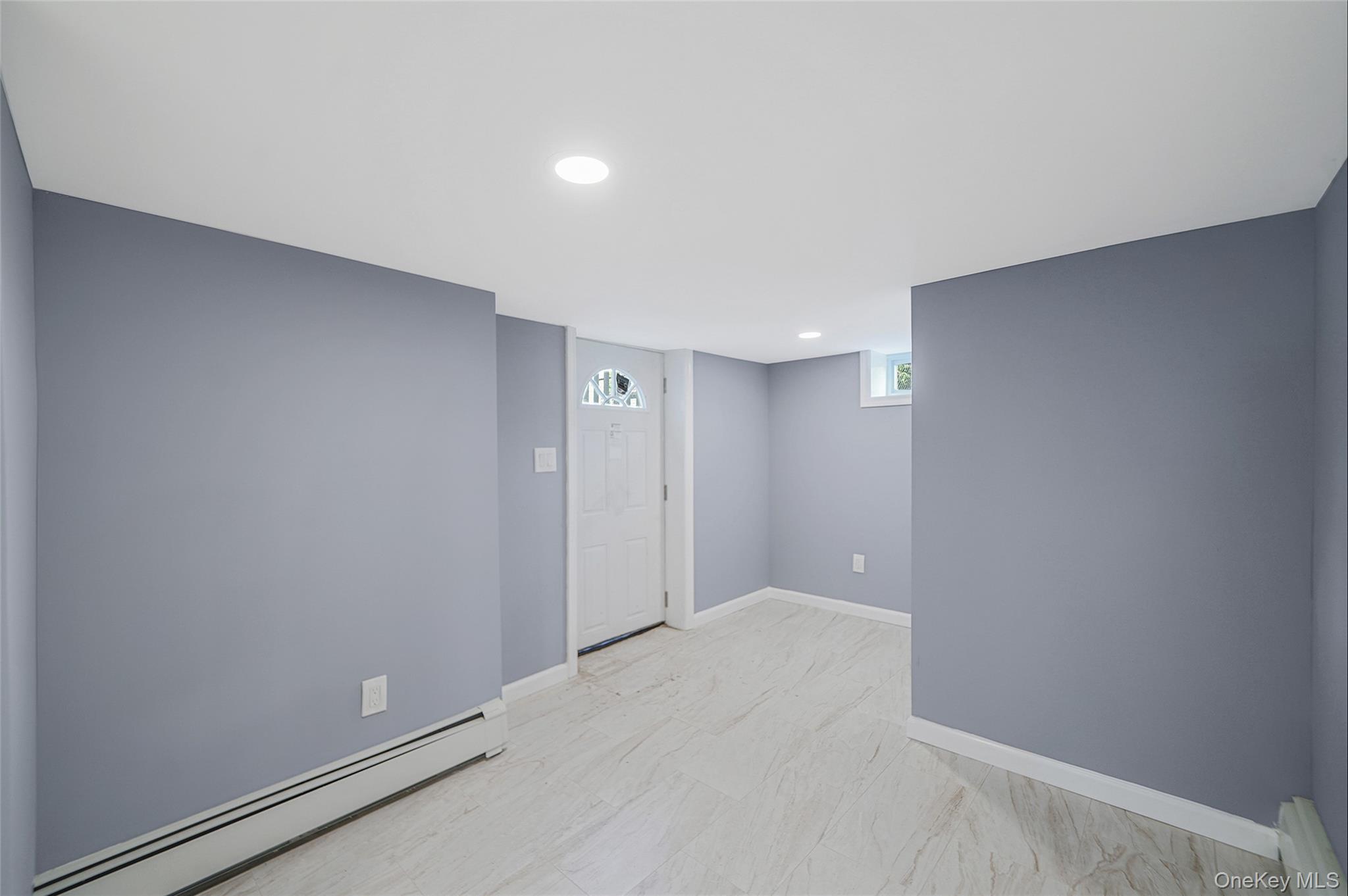 18 Jefferson Avenue, Brentwood, NY 11717