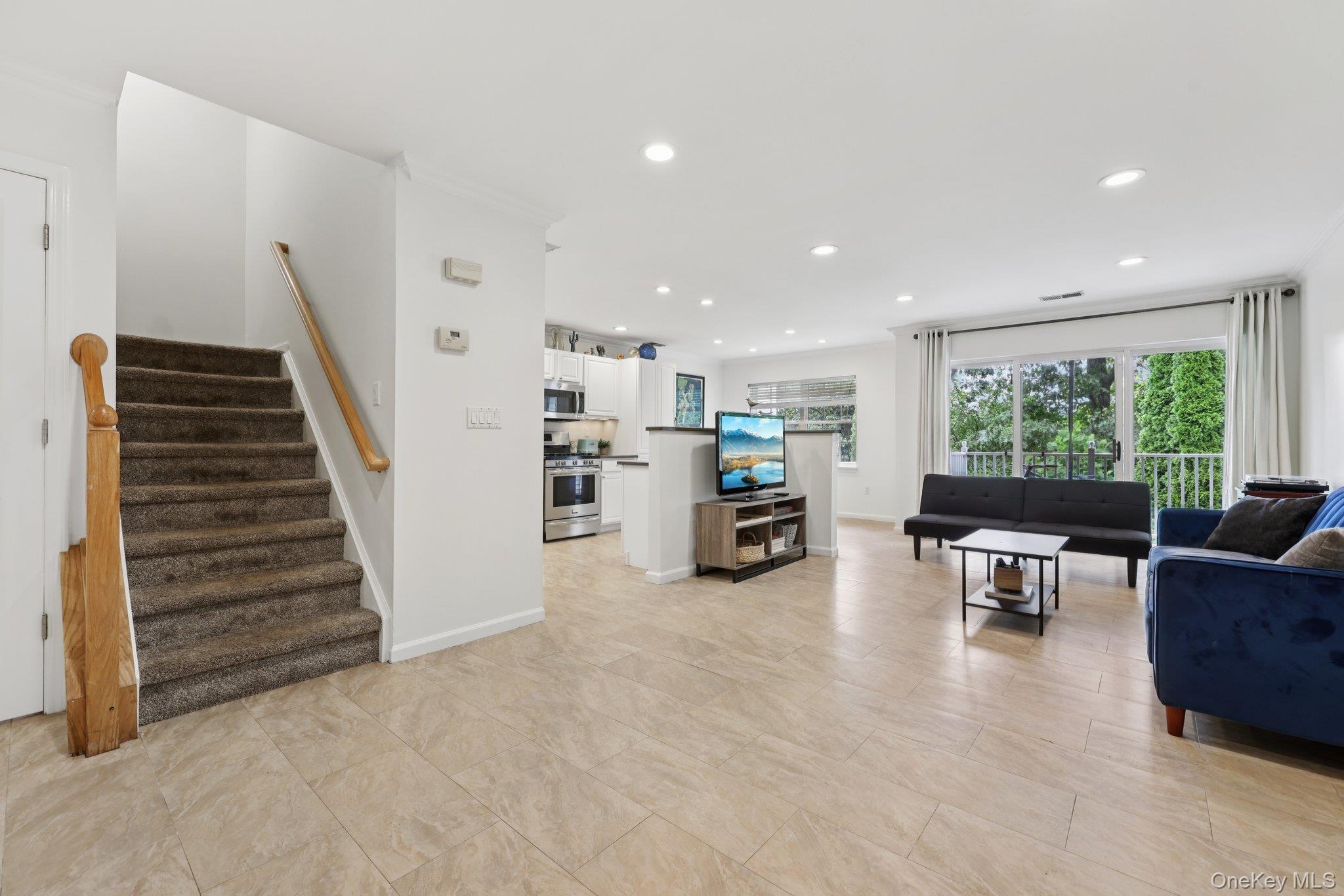 27 Crystal Hill Drive # 27, Pomona, NY 10970