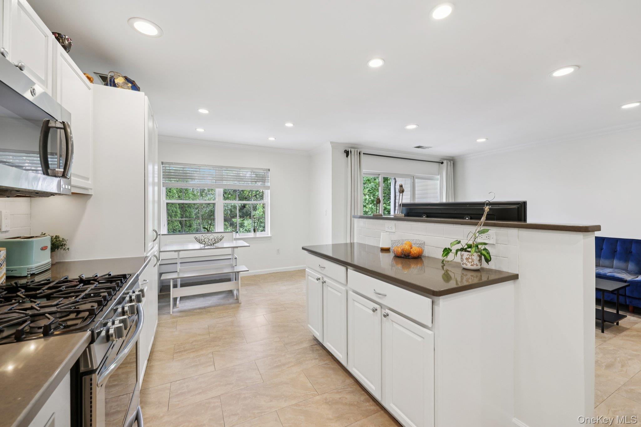 27 Crystal Hill Drive # 27, Pomona, NY 10970