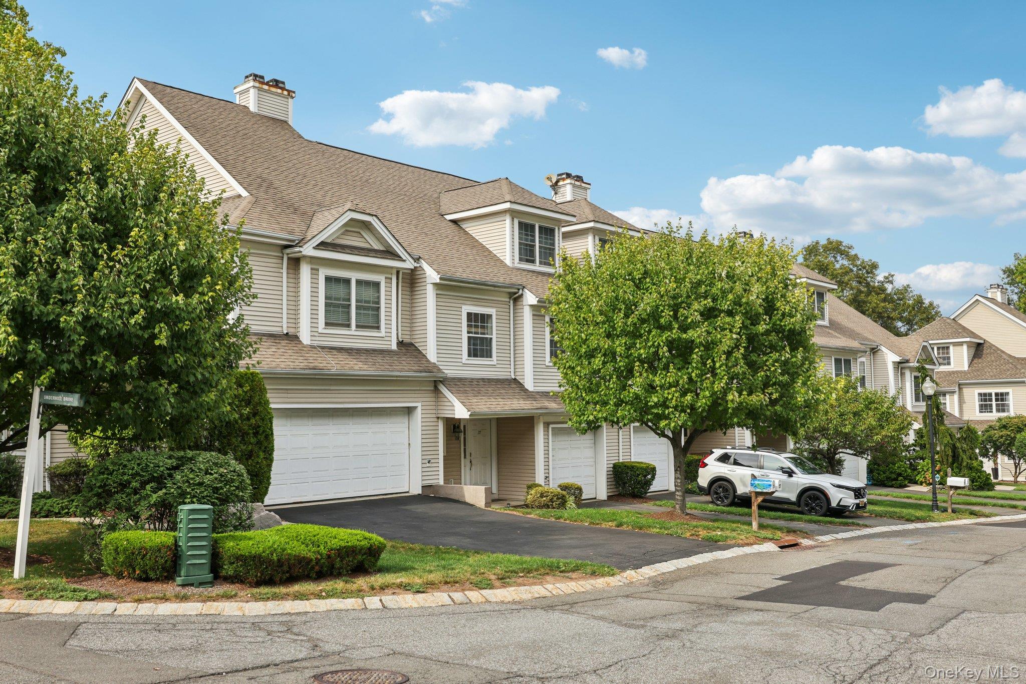 27 Crystal Hill Drive # 27, Pomona, NY 10970