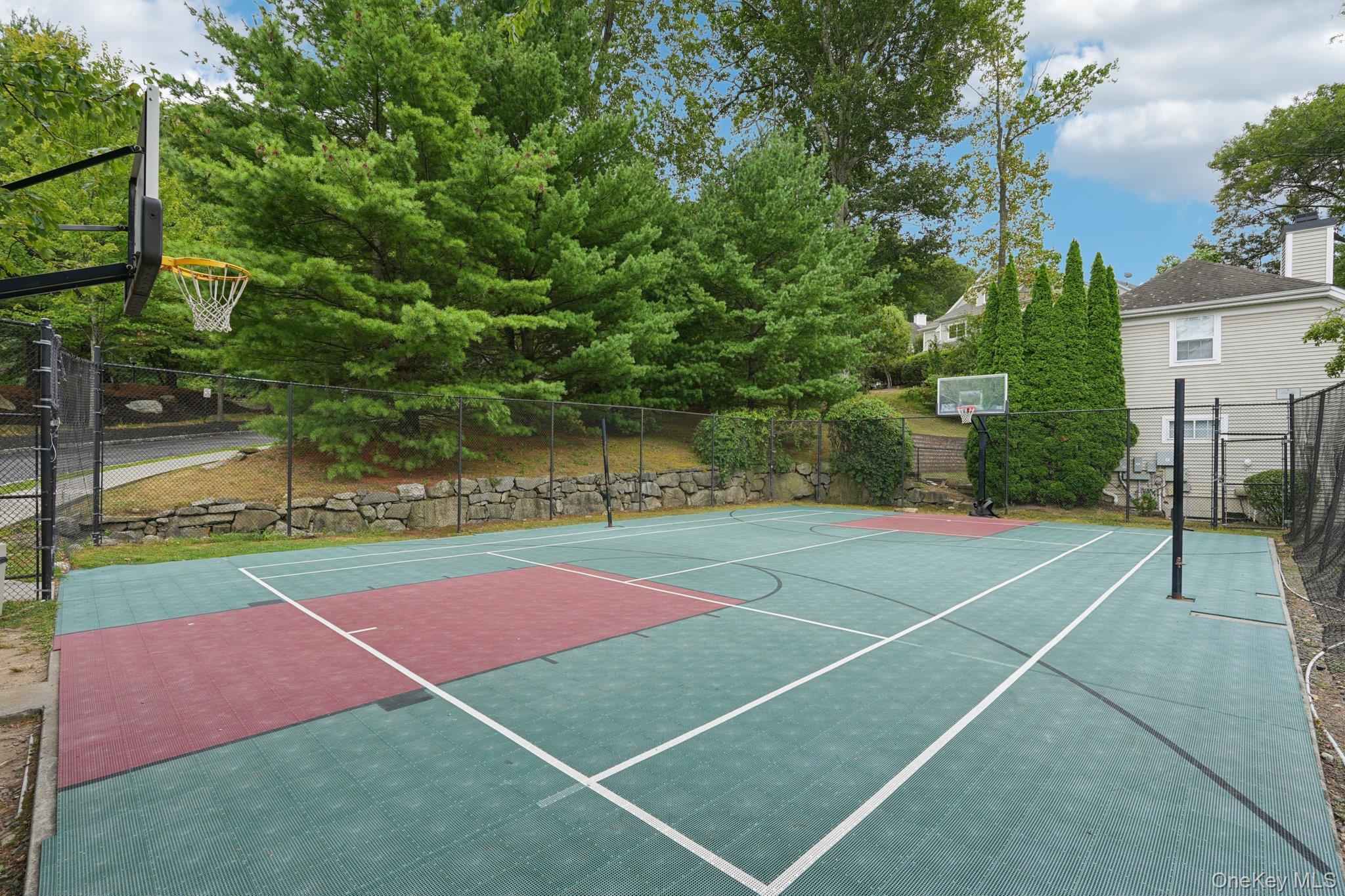 27 Crystal Hill Drive # 27, Pomona, NY 10970