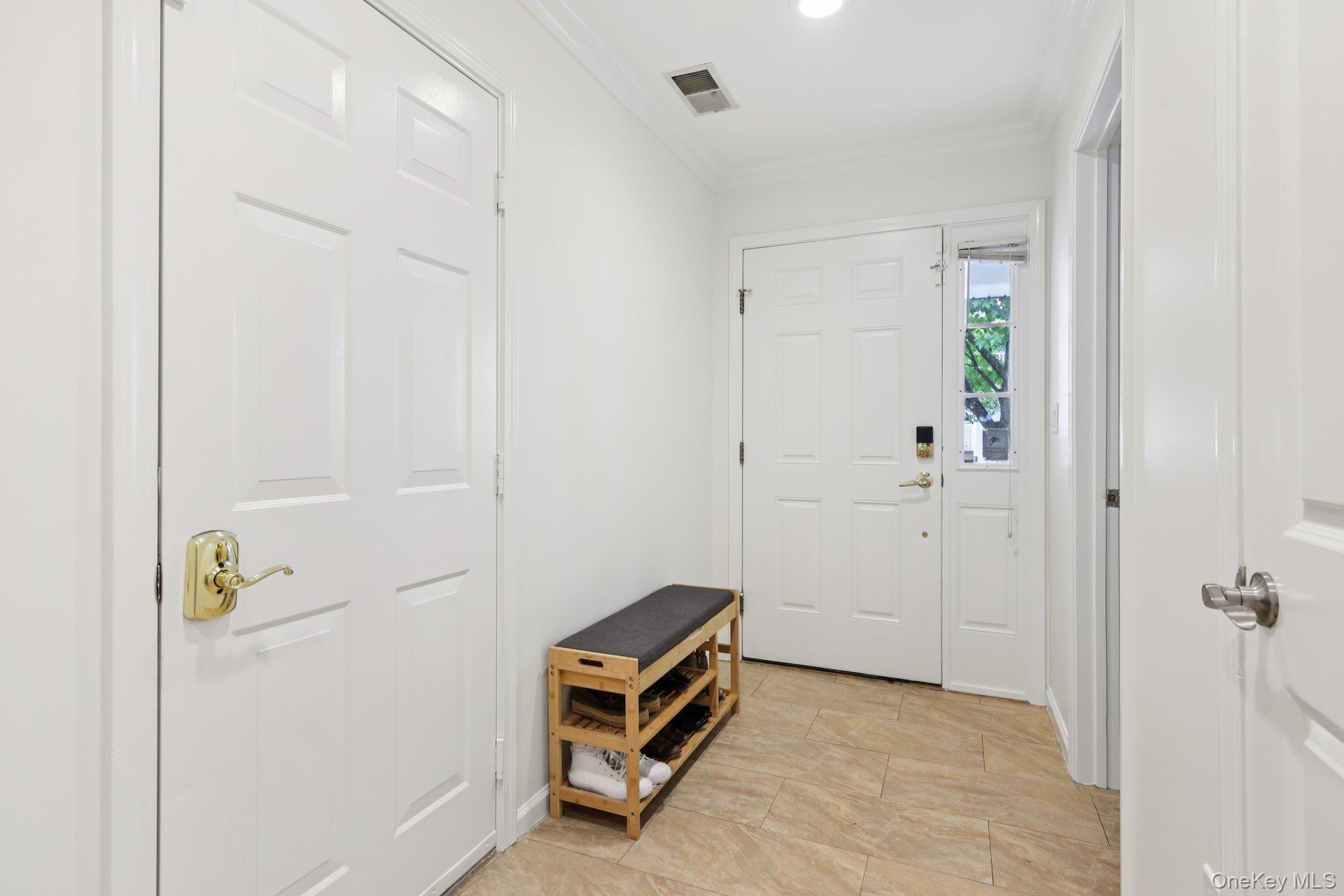 27 Crystal Hill Drive # 27, Pomona, NY 10970