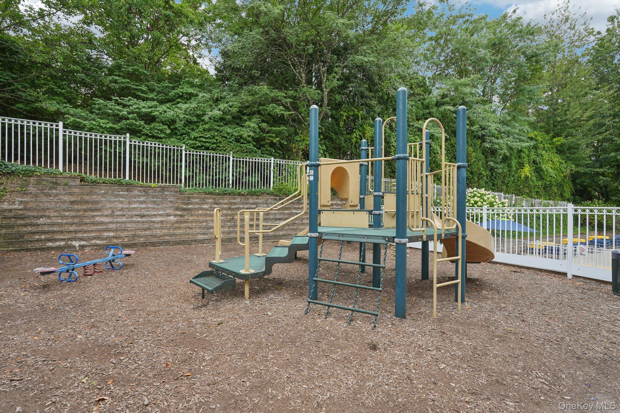 27 Crystal Hill Drive # 27, Pomona, NY 10970