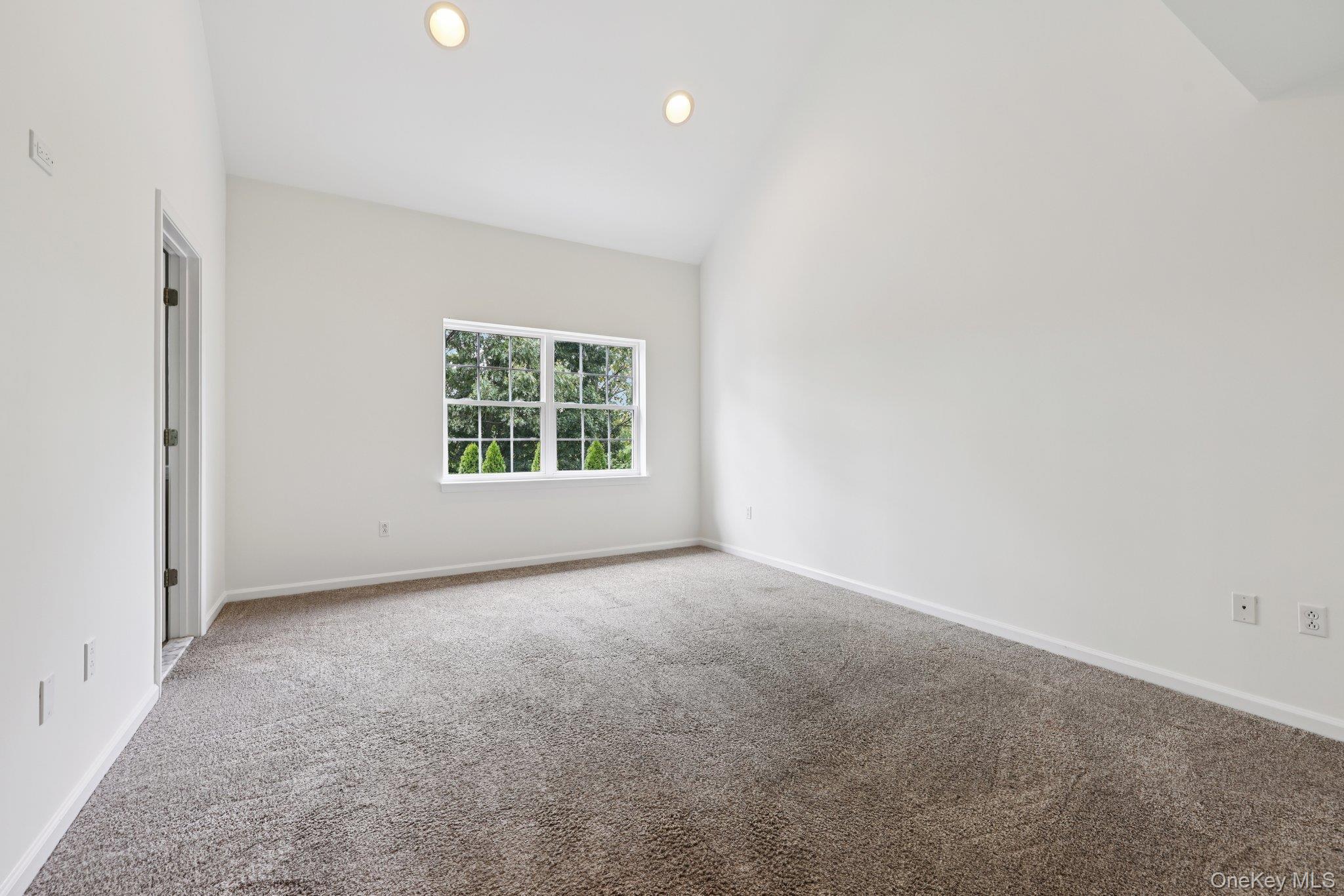 27 Crystal Hill Drive # 27, Pomona, NY 10970