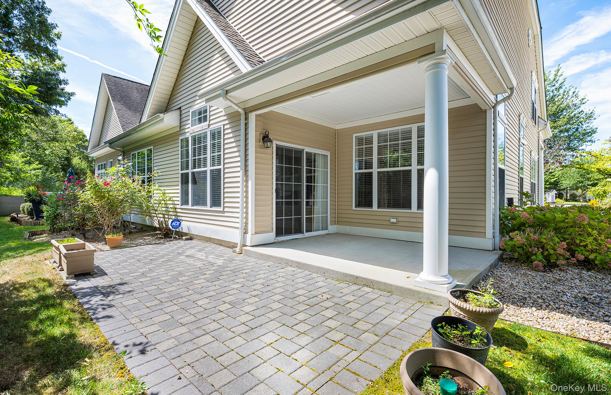 43 Applause Drive, Eastport, NY 11941