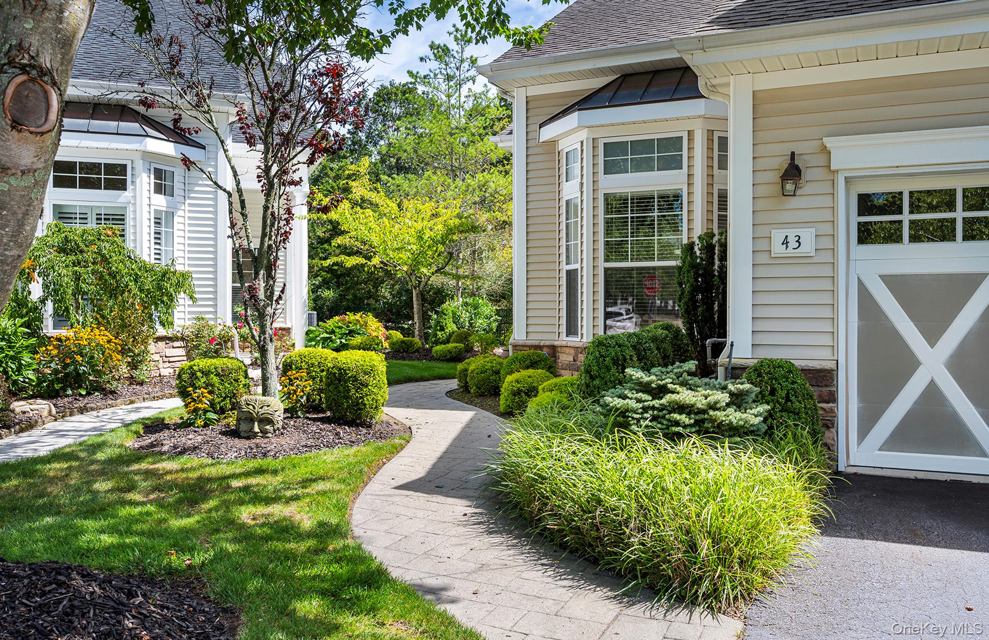 43 Applause Drive, Eastport, NY 11941