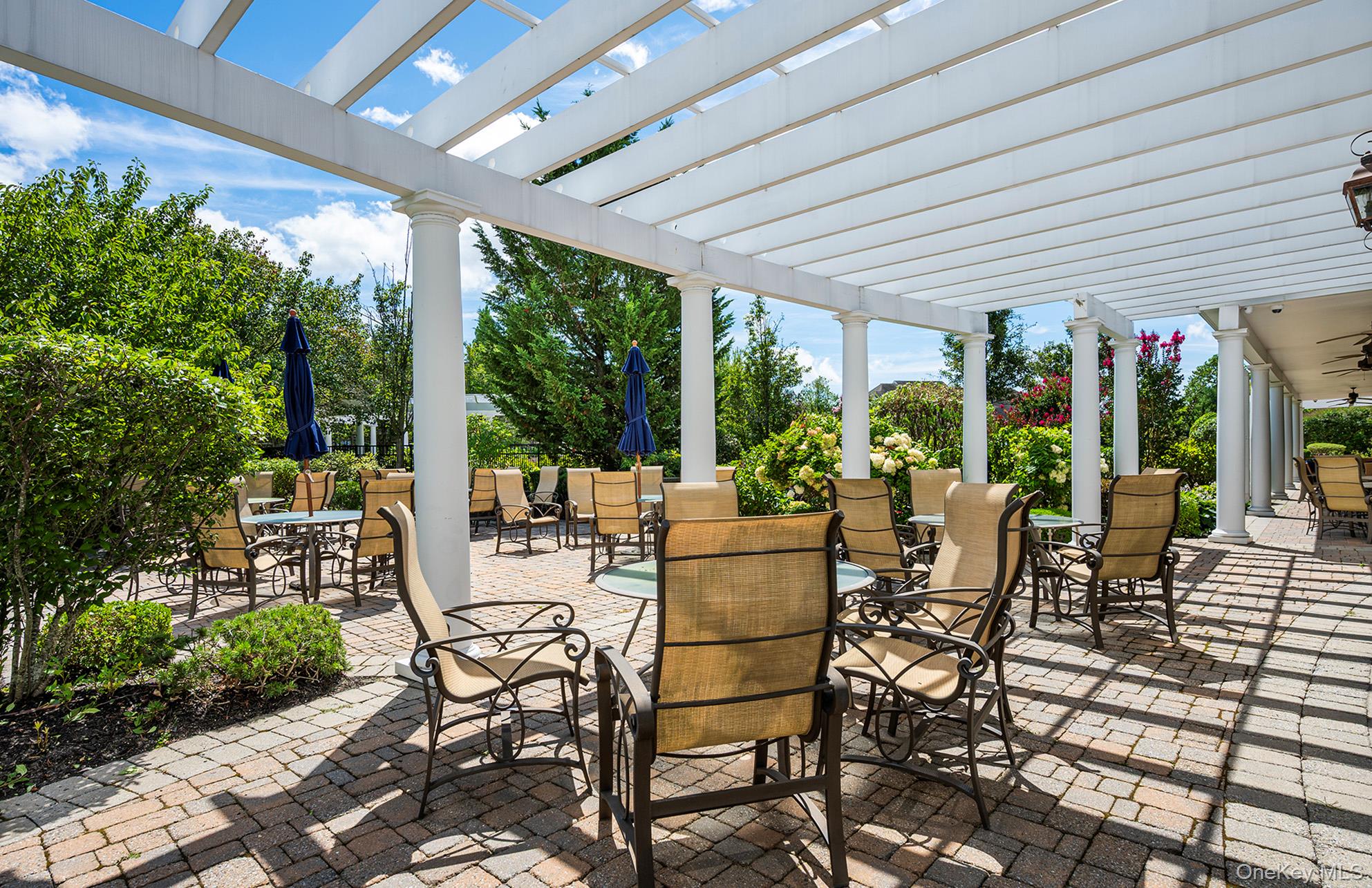 43 Applause Drive, Eastport, NY 11941