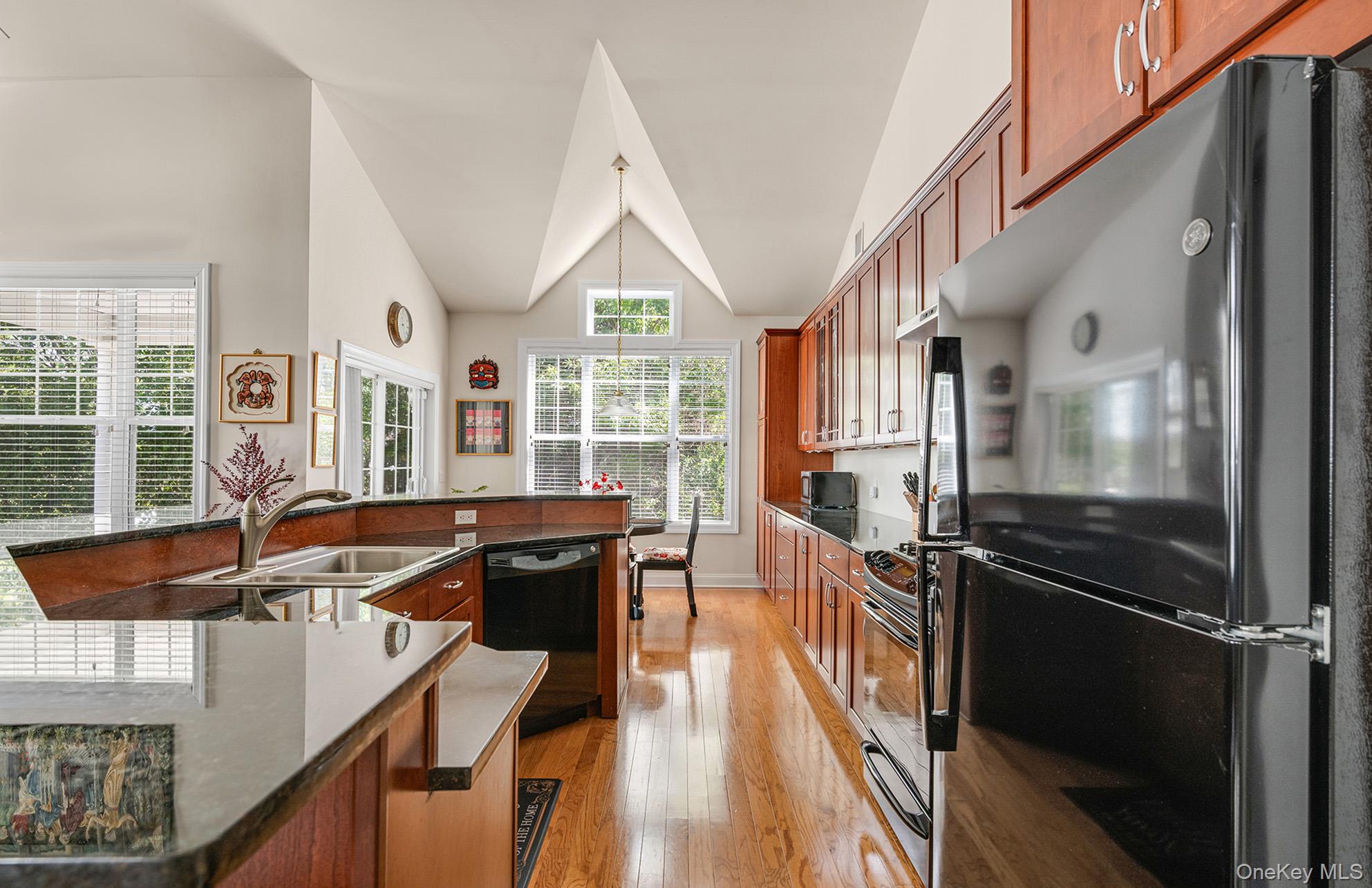 43 Applause Drive, Eastport, NY 11941