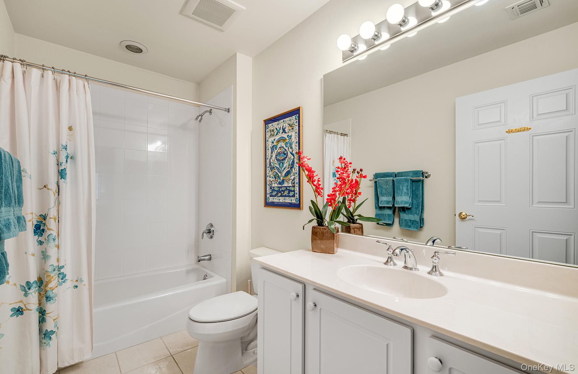 43 Applause Drive, Eastport, NY 11941