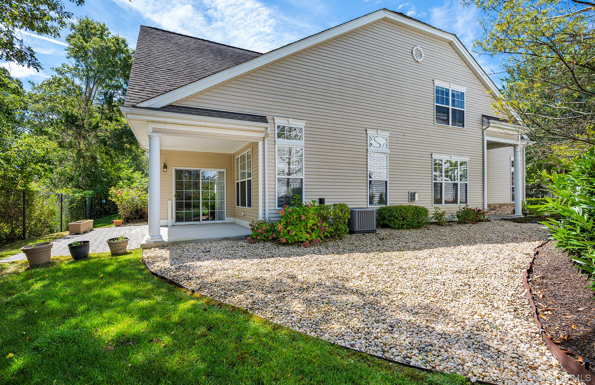 43 Applause Drive, Eastport, NY 11941