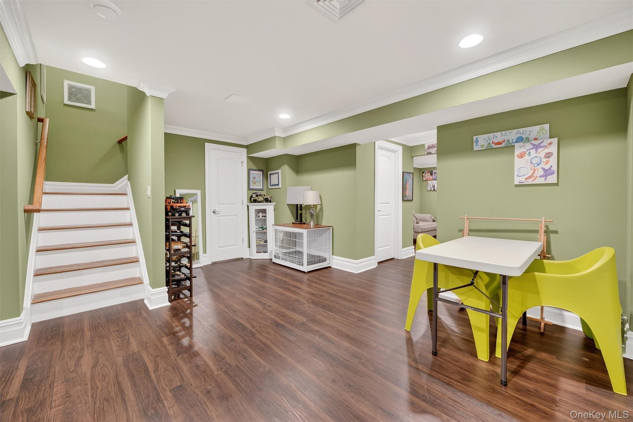 29 Michael Roberts Court, Pearl River, NY 10965