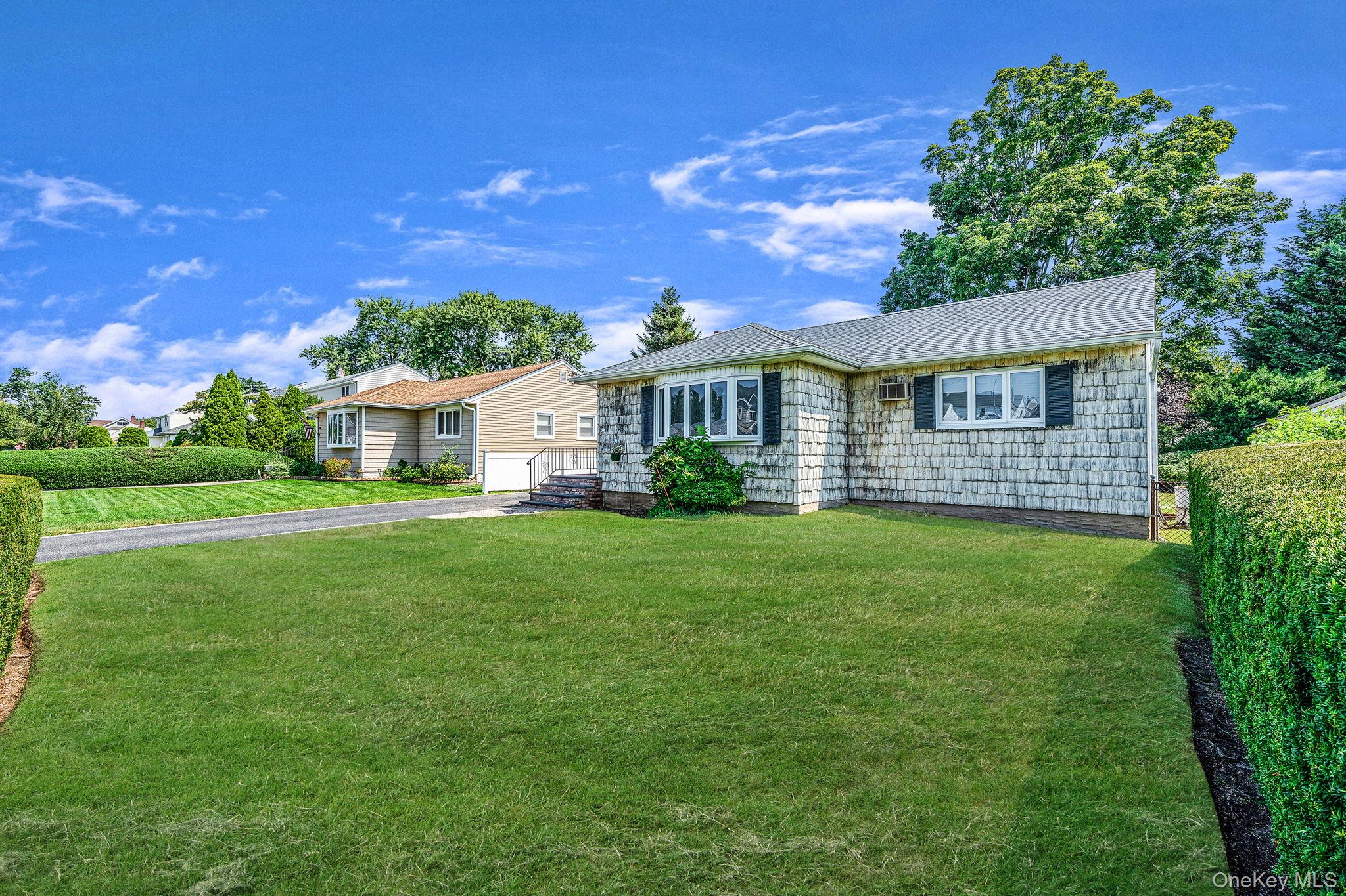 720 Highview Avenue, Westbury, NY 11590