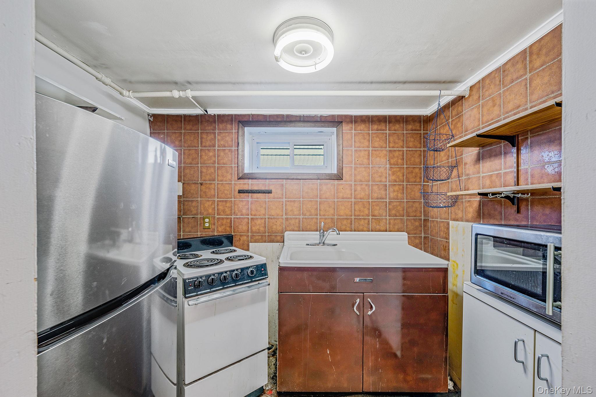 720 Highview Avenue, Westbury, NY 11590