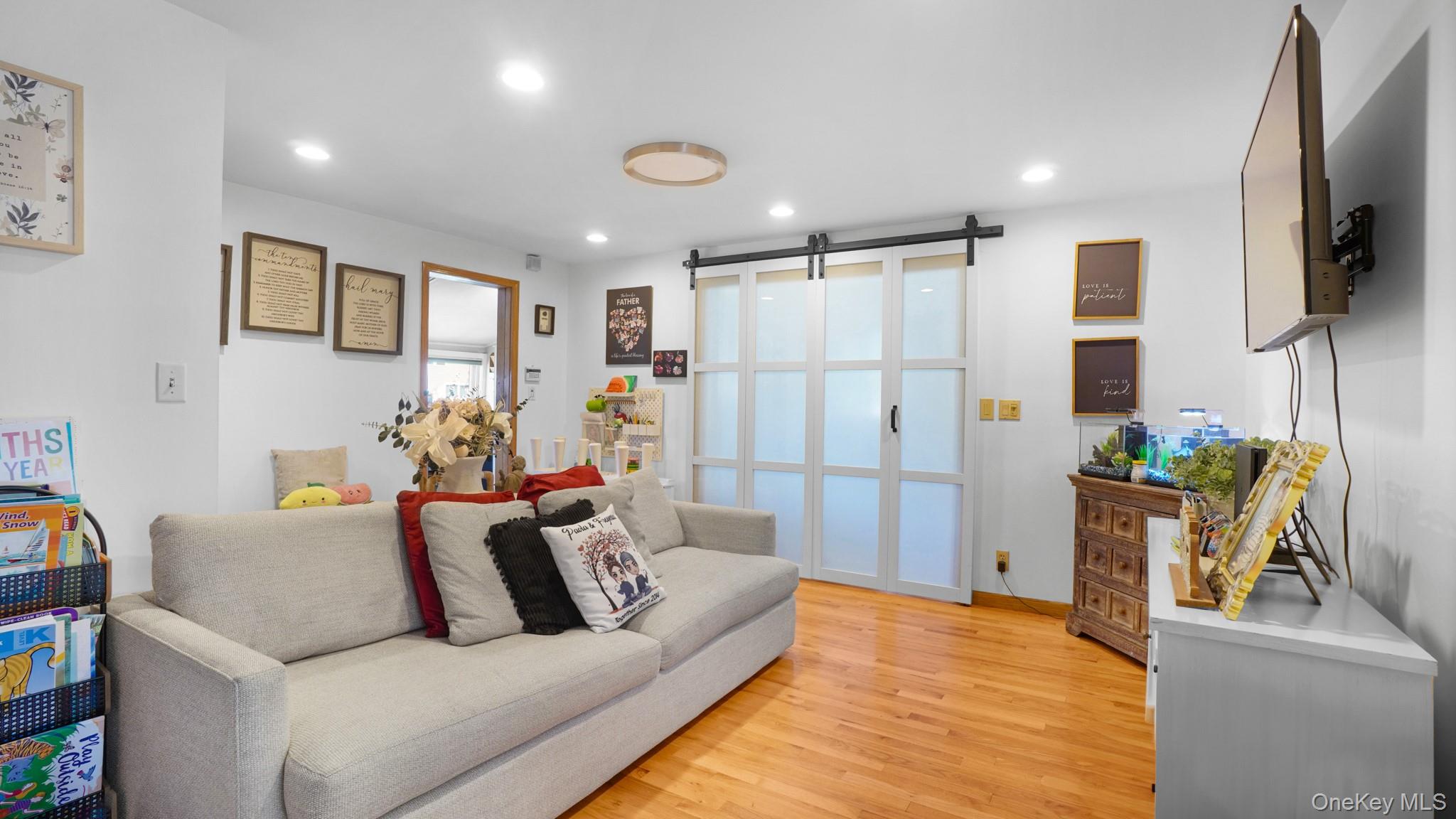 153 Westend, Freeport, NY 11520