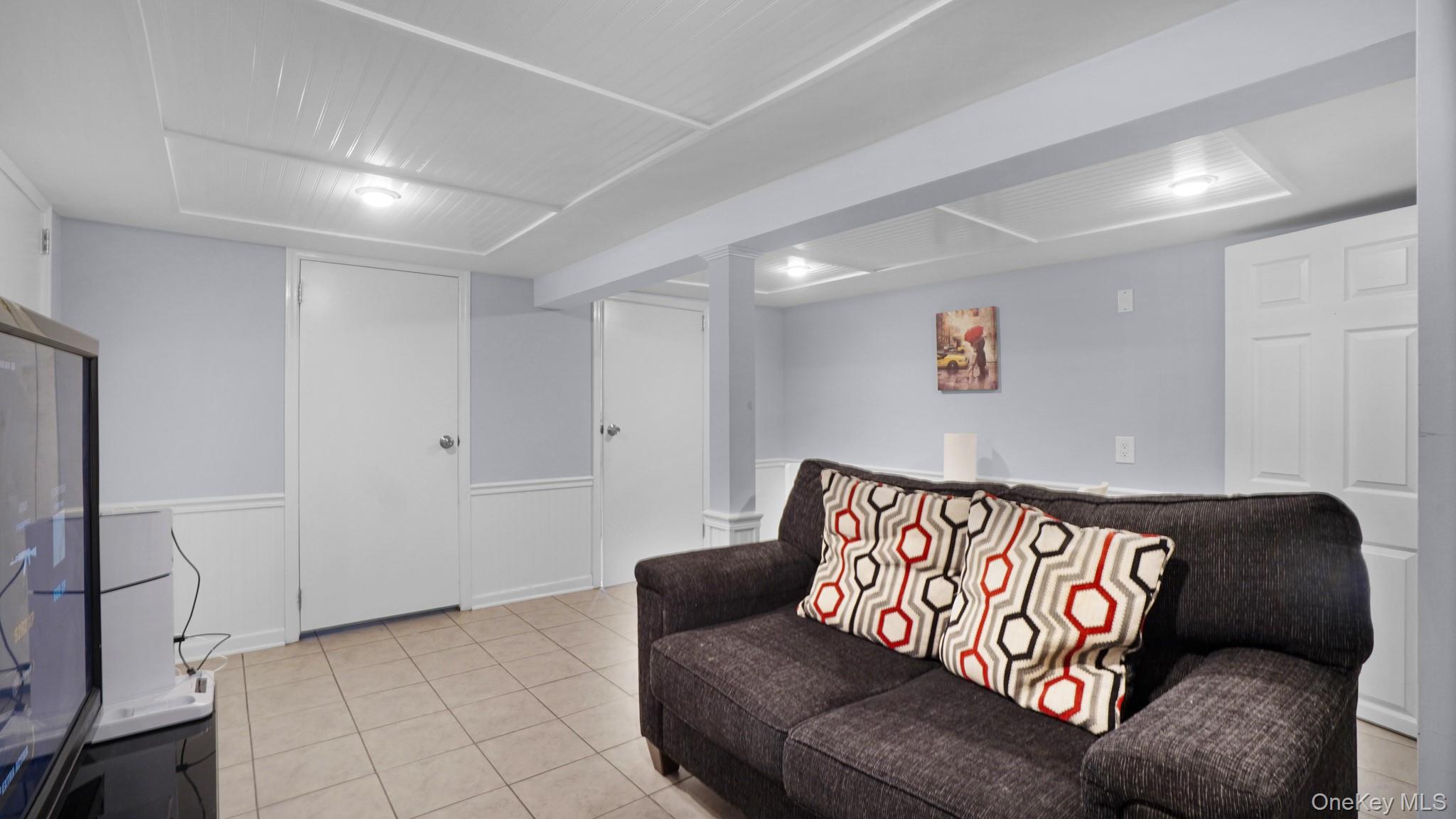 153 Westend, Freeport, NY 11520