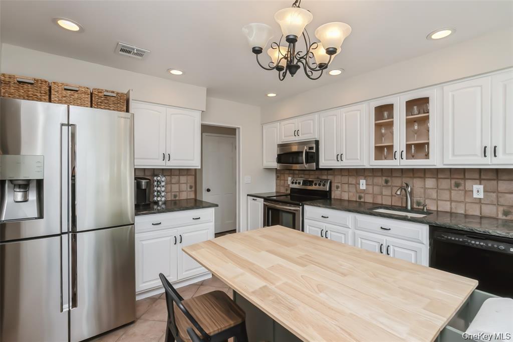 1 Wendy Lane, East Northport, NY 11731