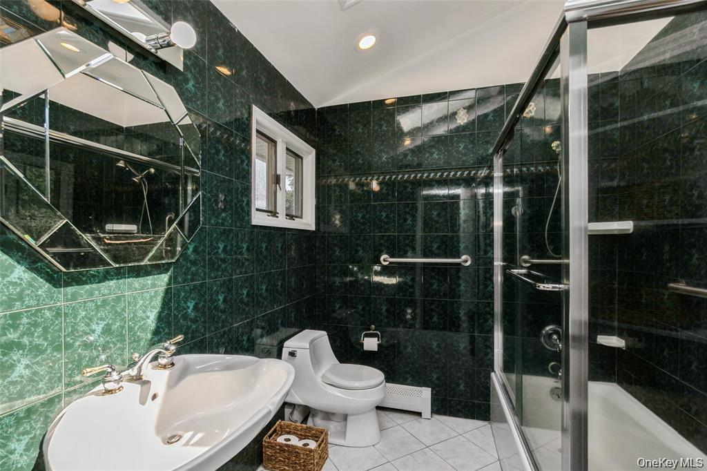 1 Wendy Lane, East Northport, NY 11731