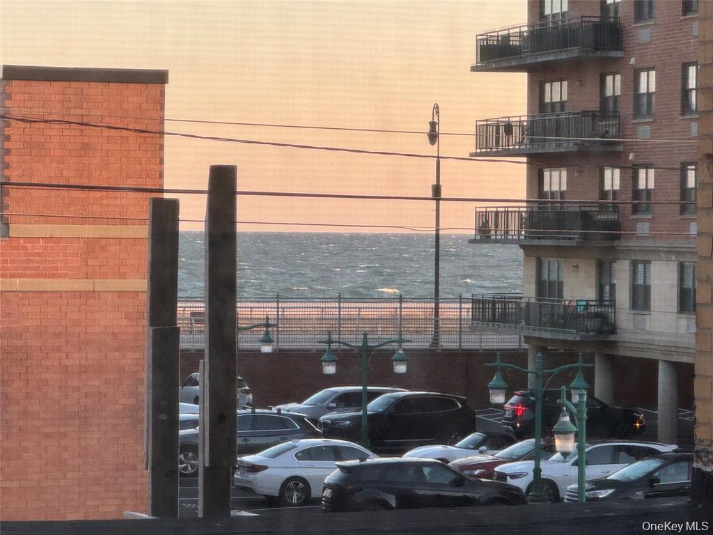 25 W Broadway # 207, Long Beach, NY 11561