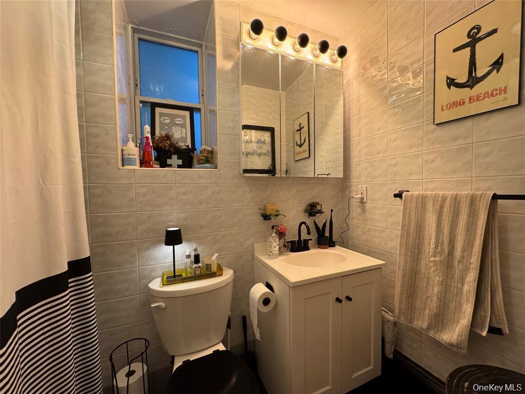 25 W Broadway # 207, Long Beach, NY 11561