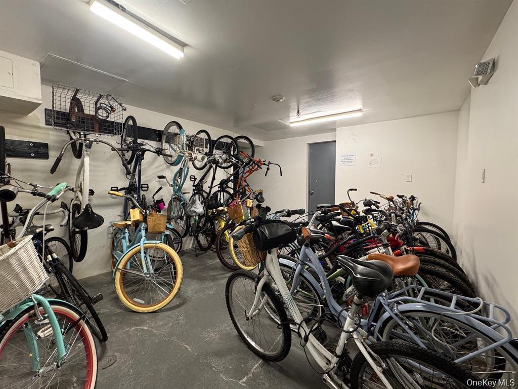 25 W Broadway # 207, Long Beach, NY 11561