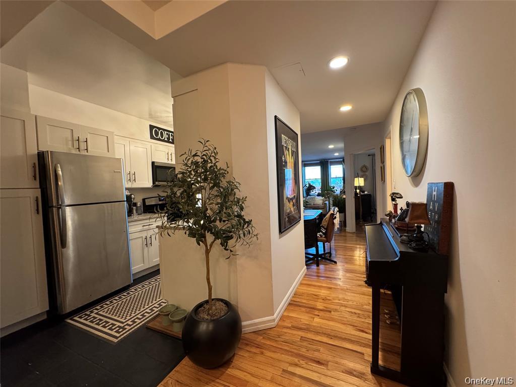 25 W Broadway # 207, Long Beach, NY 11561