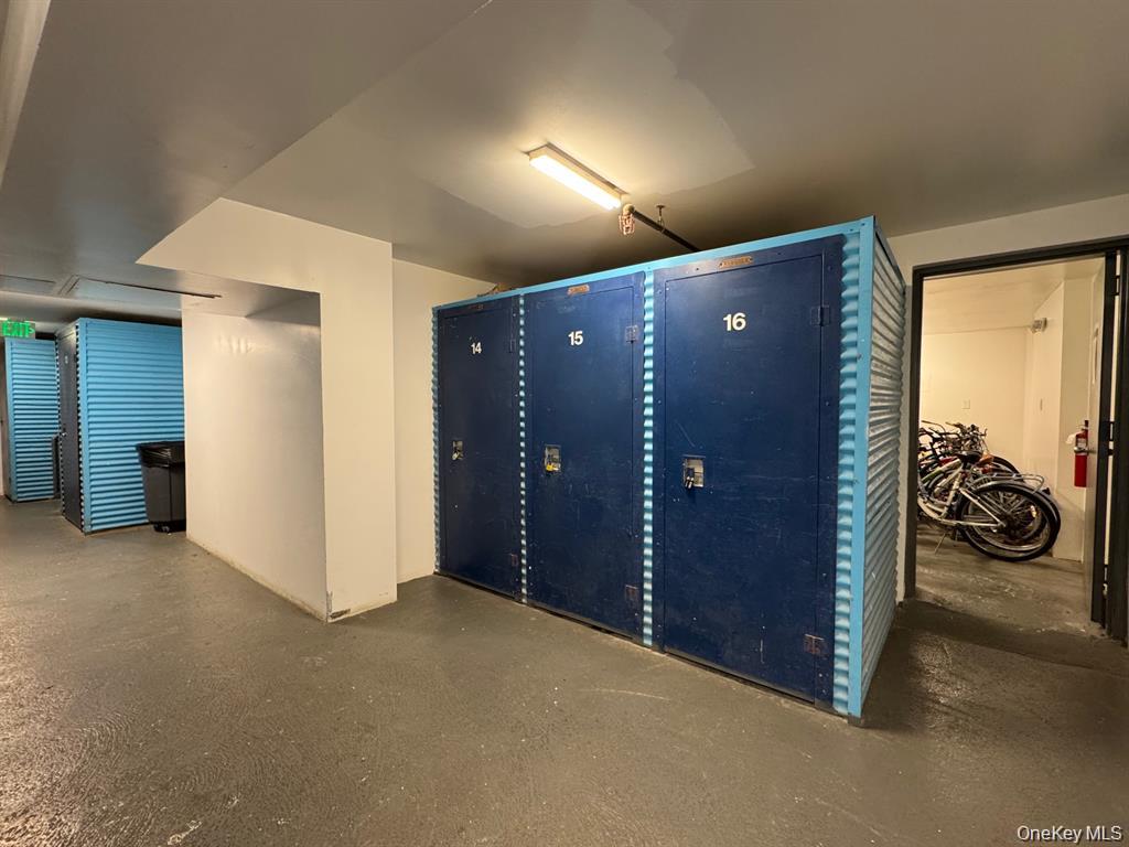 25 W Broadway # 207, Long Beach, NY 11561