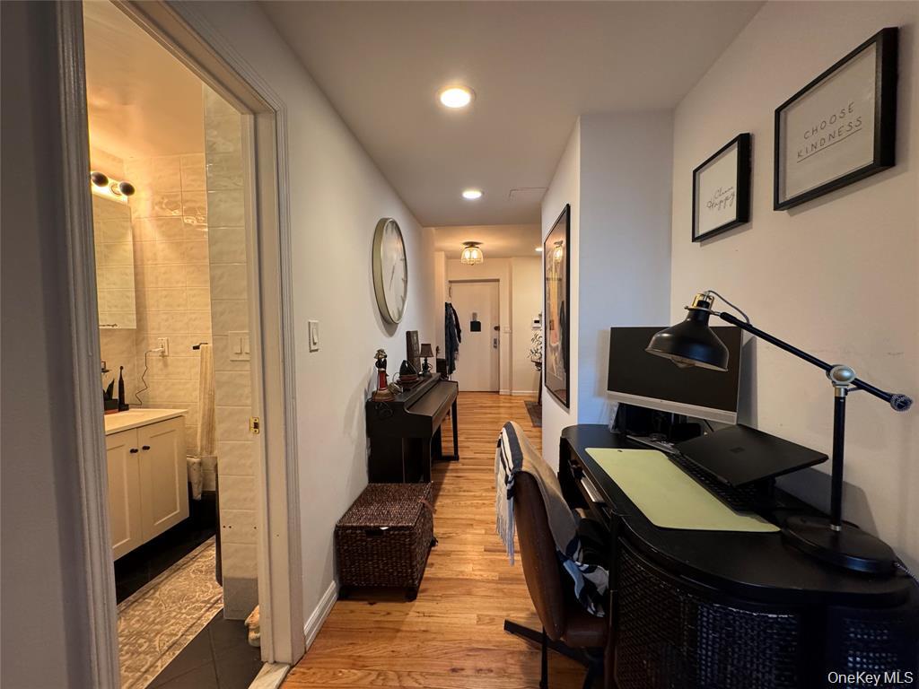 25 W Broadway # 207, Long Beach, NY 11561