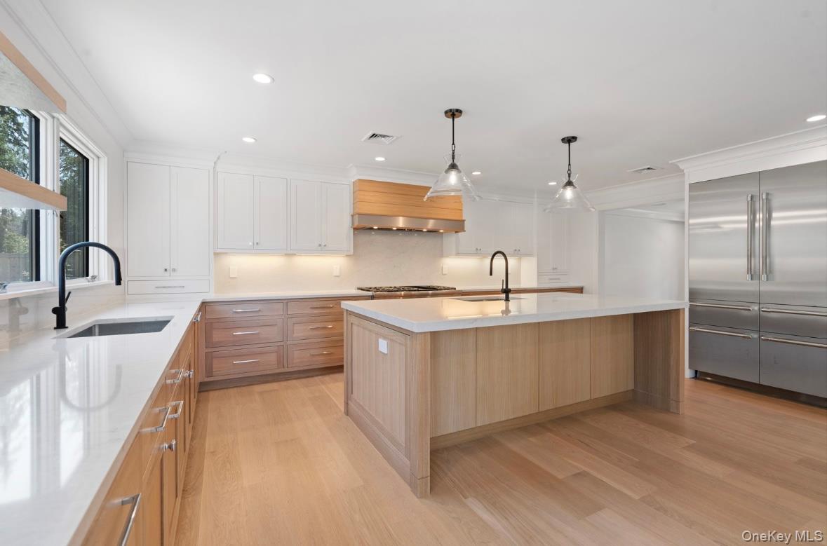 320 Circle Road, Muttontown, NY 11791