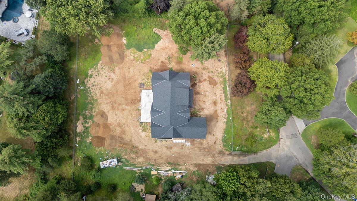 320 Circle Road, Muttontown, NY 11791