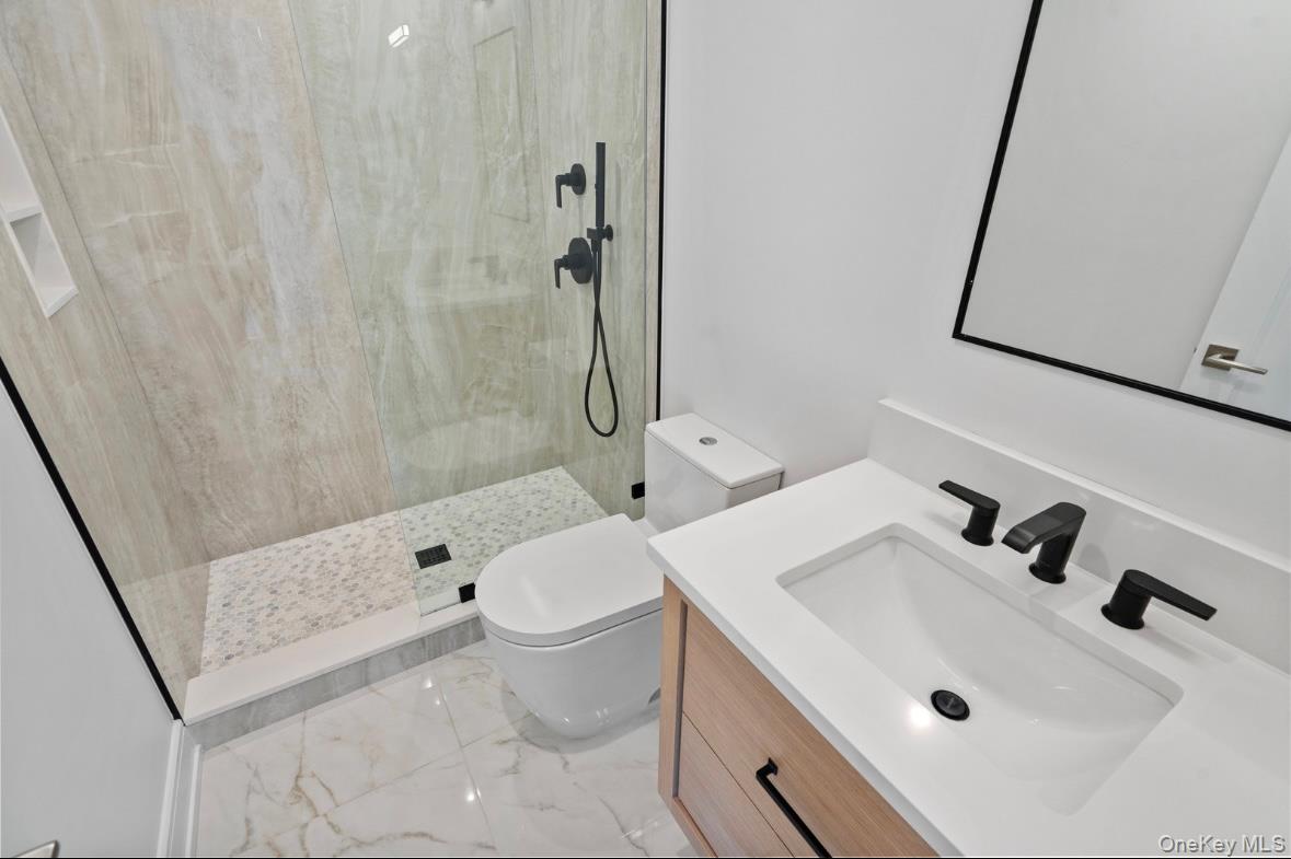 320 Circle Road, Muttontown, NY 11791