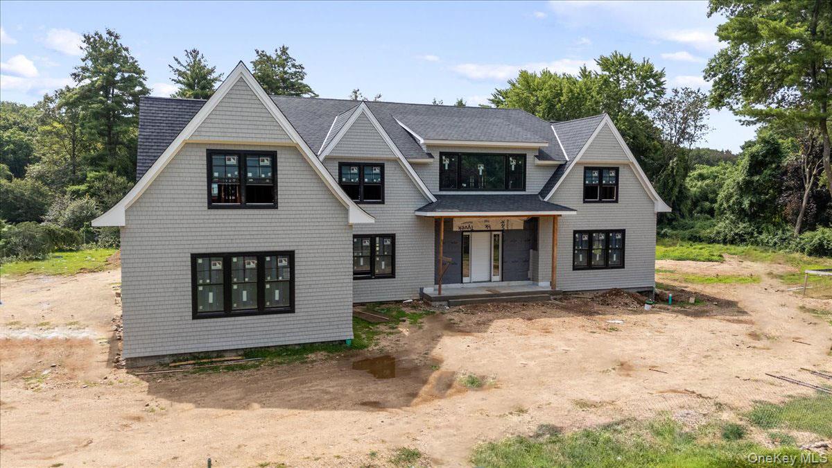 320 Circle Road, Muttontown, NY 11791