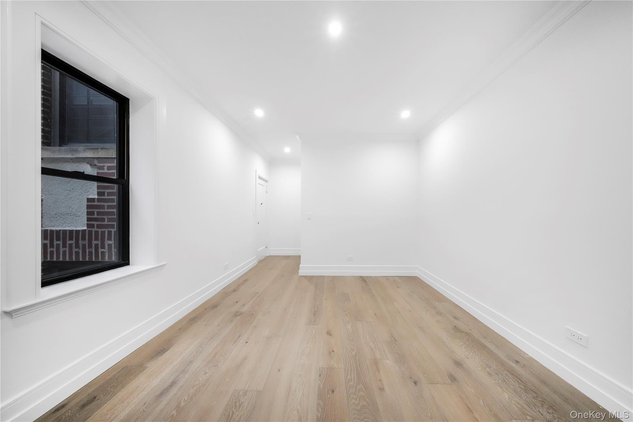 31-14 Crescent Street # 5B, Astoria, NY 11106