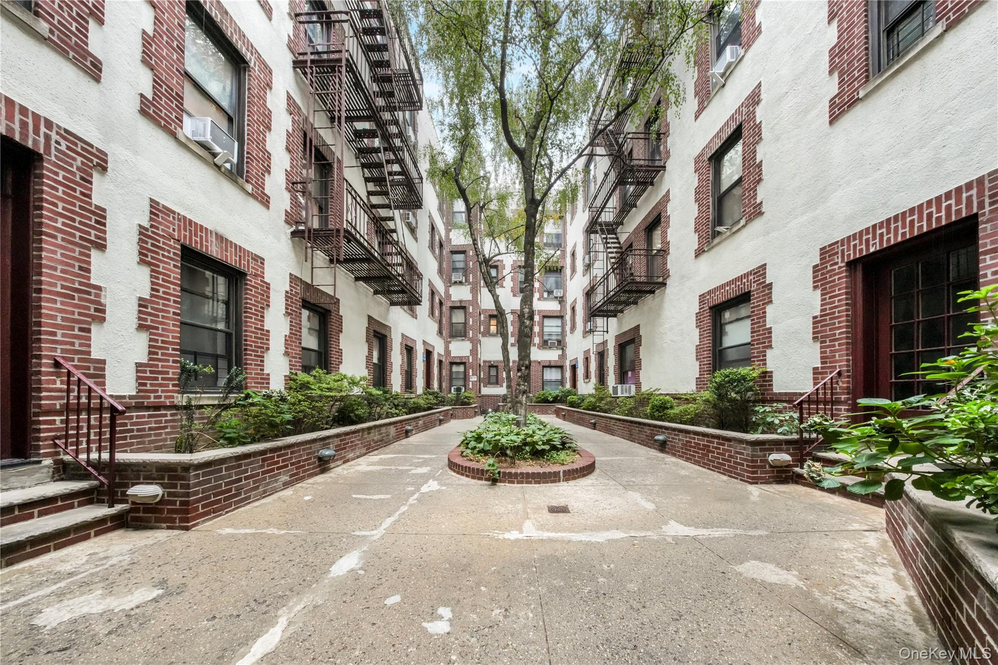 31-14 Crescent Street # 5B, Astoria, NY 11106