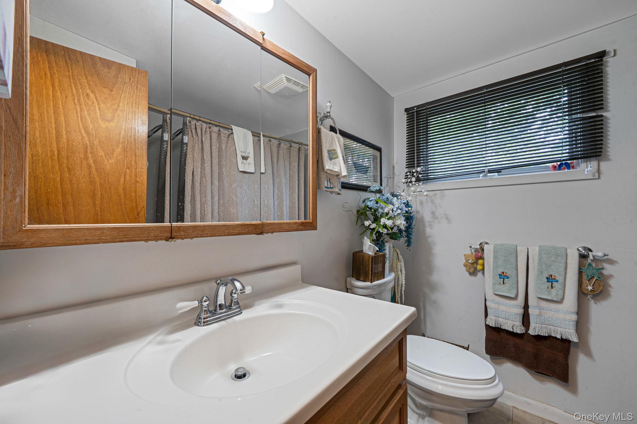 462 Bayport Avenue, Bayport, NY 11705