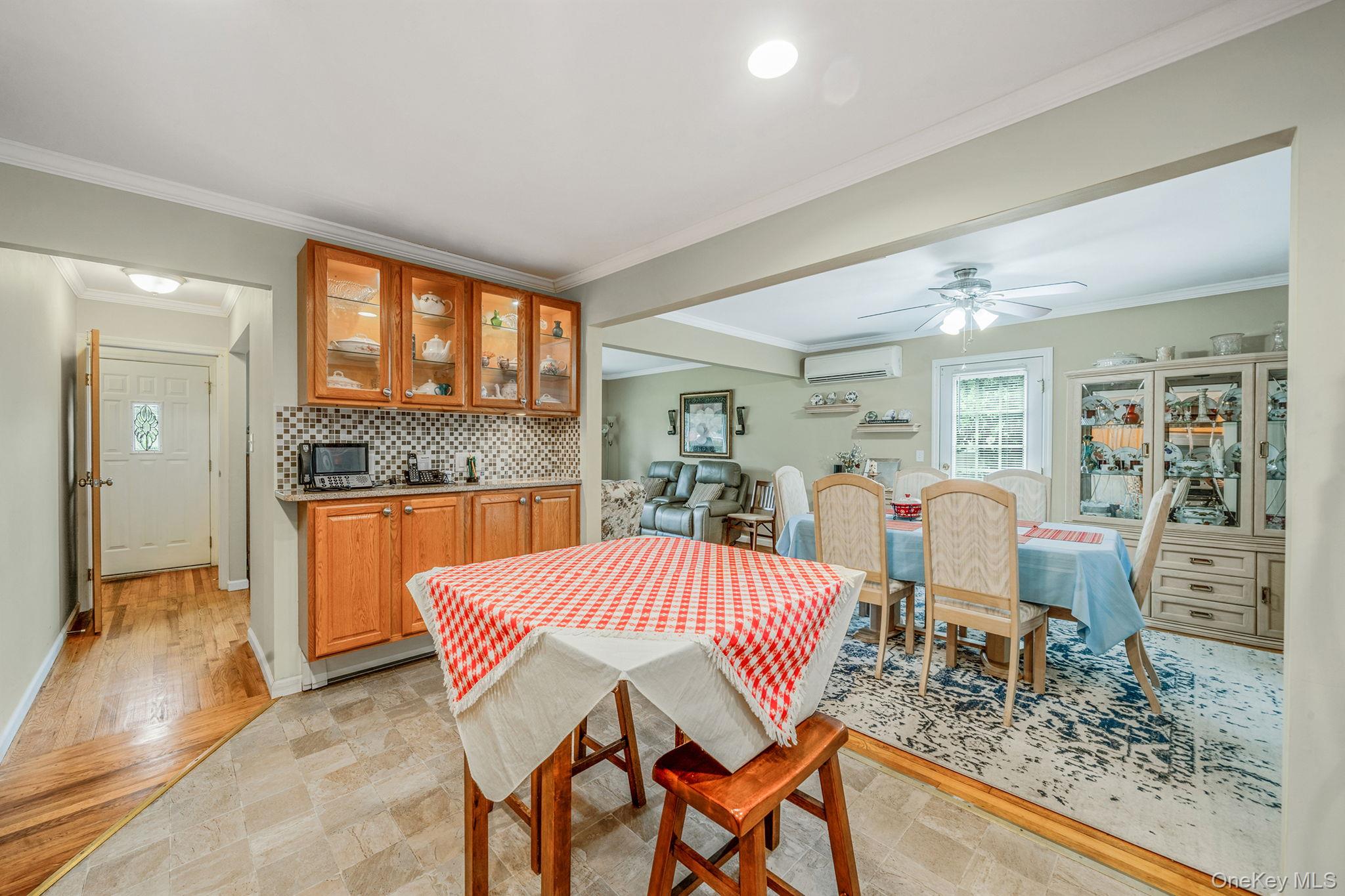 462 Bayport Avenue, Bayport, NY 11705